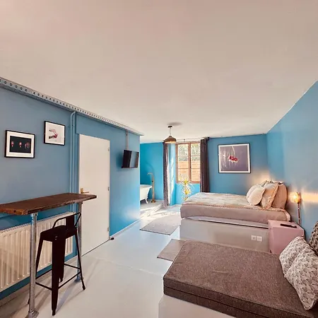 Privee, Bain, Kitchenette, En Champagne Aparthotel